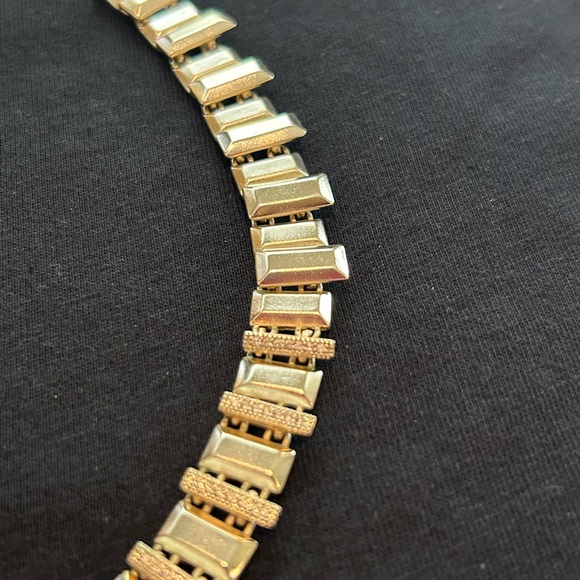 Kendra Scott gold choker necklace - Picture 2 of 2